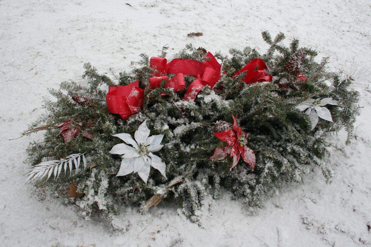 Making a Grave Site Winter Blanket - Savings Lifestyle